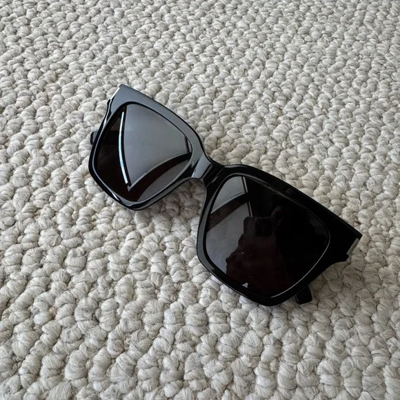 Saint Laurent SL507 - like brand new
